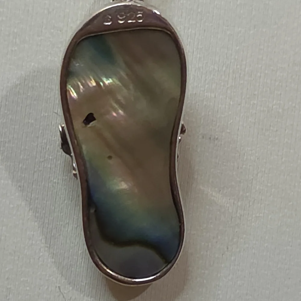 925 NATURAL ABALONE HAWAIIAN PLUMARIA FLIP FLOP COMES ON A 16 IN 925 BOX CHAIN